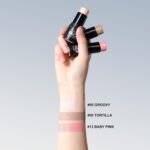 FOCALLURE 3 Pcs Cream Contour Sticks,Shades with Highlighter & Bronzer & Blush,Non-greasy Long-wear Face Contouring Pen,Easy to Sculpt the Face and Create a Lightweight Finishing Makeup,FAIR - Image 4