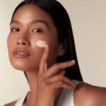 Shiseido Benefiance Wrinkle Smoothing Day Cream - 50 mL - Broad-Spectrum SPF 23 Anti-Aging Moisturizer - Visibly Corrects Wrinkles & Intensely Hydrates - Non-Comedogenic - Image 5